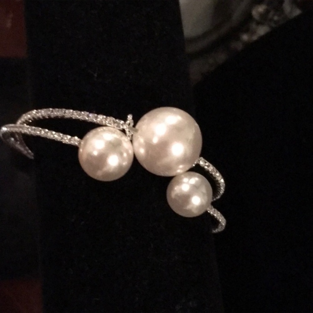 Crystal bangle bracelet faux pearl cuff silver